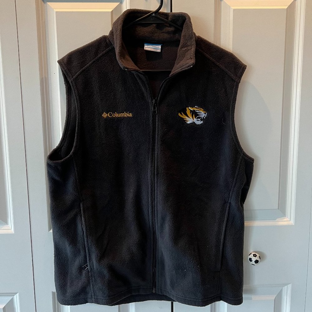 Columbia University of Missouri Vest M